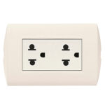 Tomacorriente Doble Universal Marfil Modus Style Bticino